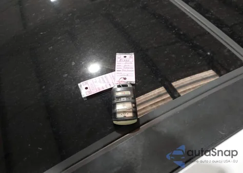 2016 Kia Cadenza Limited z USA, uszkodzony, nr VIN KNALN4D74G5206980